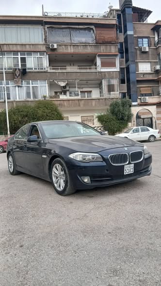 بي إم دبليو 520i 2013 - صورة 1