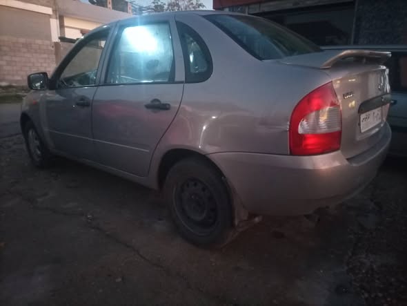 Lada Kalina 2008 - صورة 4