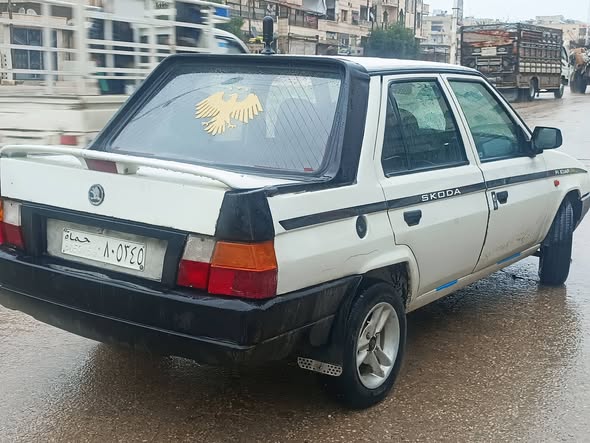 سكودا نقل وركوب 1995 - صورة 2