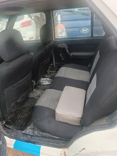 سكودا نقل وركوب 1995 - صورة 5