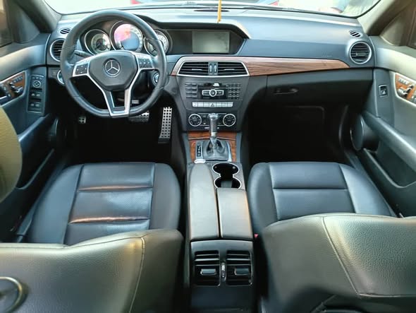 مرسيدس c300 2013 - صورة 3