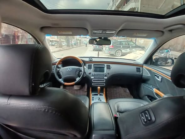 هيونداي ازيرا 2009 - صورة 3