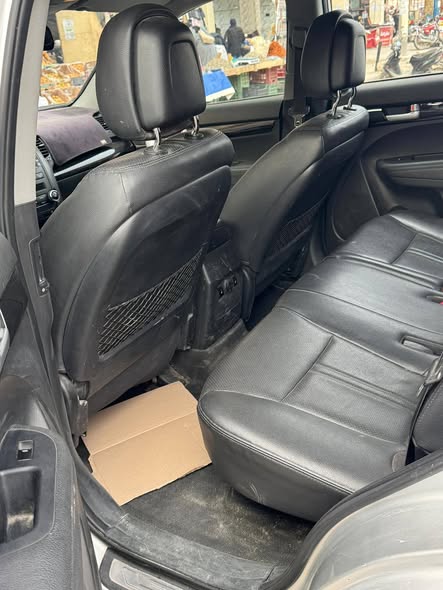 كيا سورينتو 2011 - صورة 5