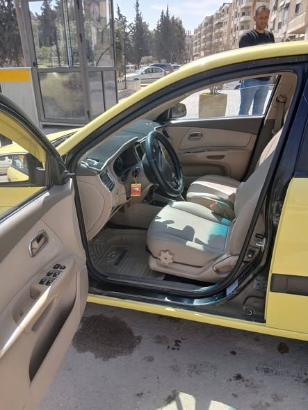 كيا ريو 2009 - صورة 3