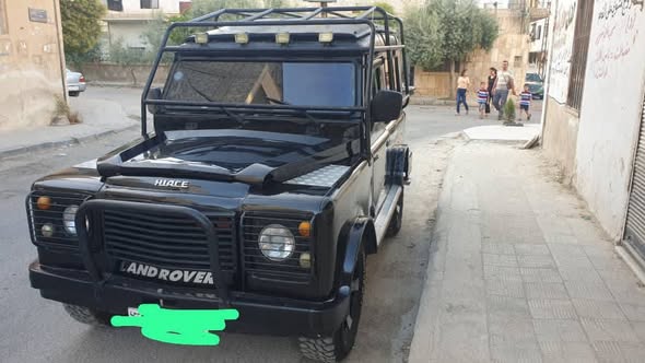 لاند روفر ديفندر 1975 - صورة 1