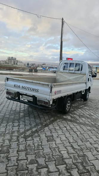 كيا 2700 2007 - صورة 1