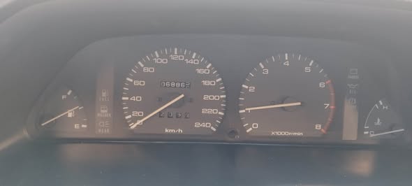 مازدا 323 1993 - صورة 5