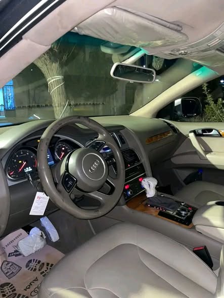 اودي Q7 2013 - صورة 5