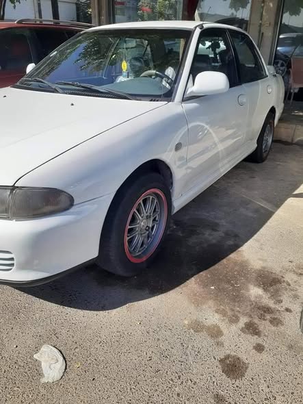 مستوبيشي لانسر 1993 - صورة 2