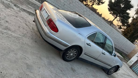 مرسيدس 200 2001 - صورة 1