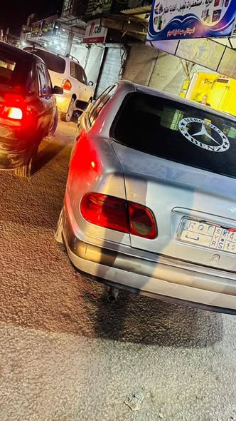 مرسيدس 200 2001 - صورة 4