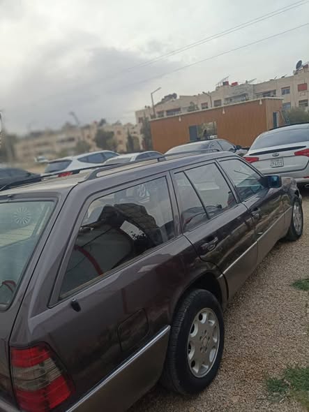 مرسيدس E300 1992 - صورة 4