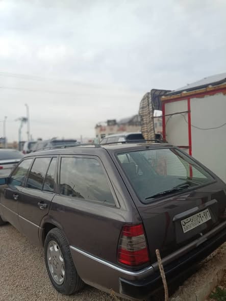 مرسيدس E300 1992 - صورة 5