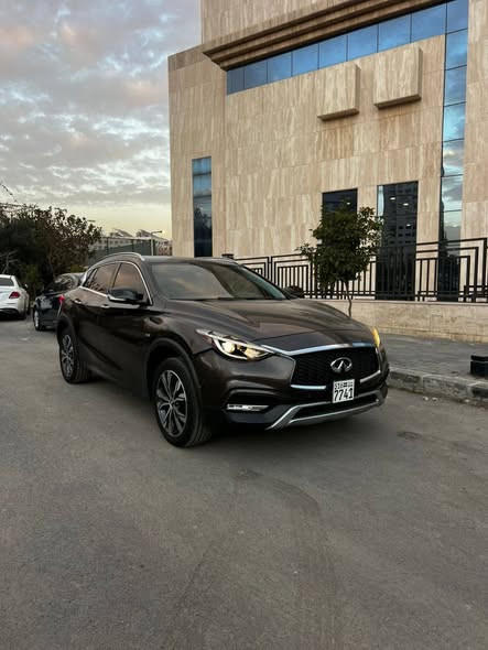 انفنيتي QX30 2017 - صورة 2