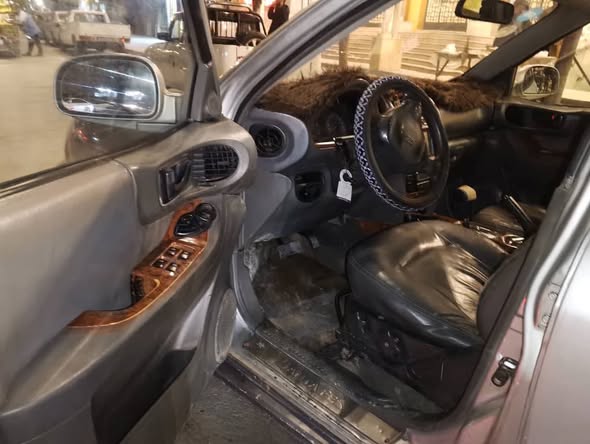 هيونداي سانتافي 2004 - صورة 4