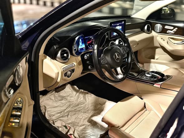 مرسيدس c300 2018 - صورة 1