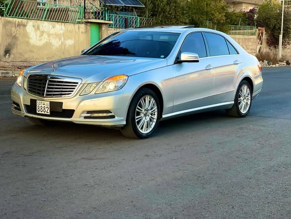 مرسيدس بنز E300 2011 - صورة 4