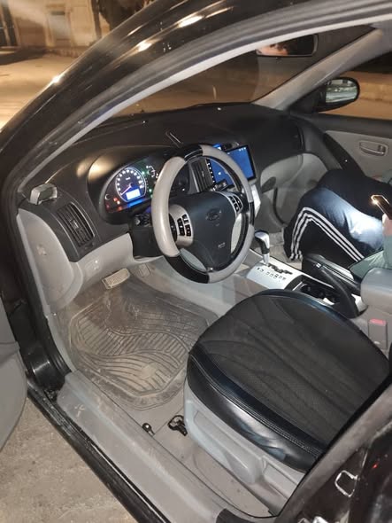 هونداي افنتي 2008 - صورة 4