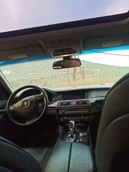 BMW 520 2011 - صورة 4