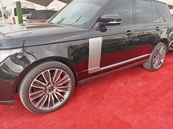 رنج روفر فوج 2018 - صورة 2