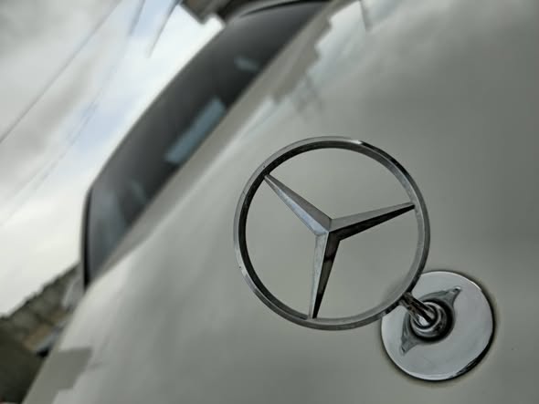 مرسيدس بنز E200 2011 - صورة 1