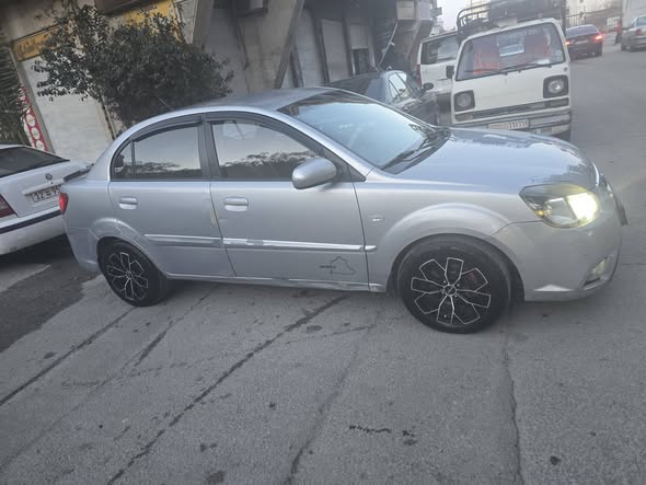 كيا ريوه 2010 - صورة 2