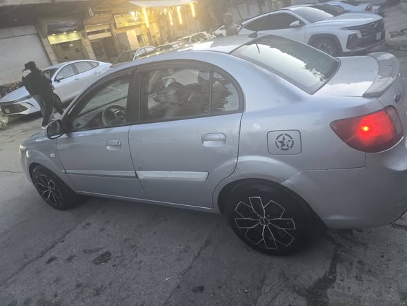 كيا ريوه 2010 - صورة 3
