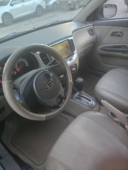 كيا ريوه 2010 - صورة 4