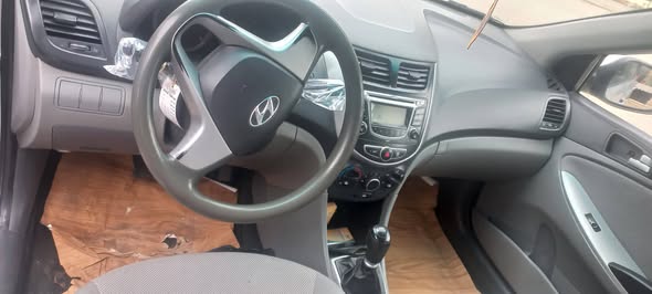 هيونداي اكسنت 2011 - صورة 2