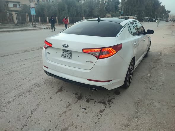 كيا أوبتيما K5 2011 - صورة 2