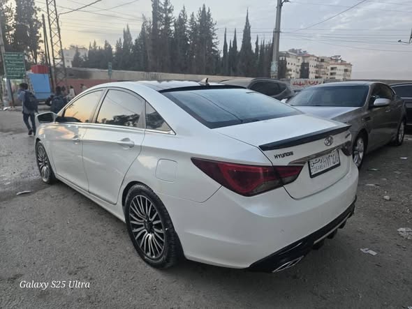 هيونداي سوناتا 2011 - صورة 3