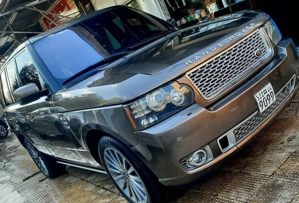 رانج روفر فوغ 2012 - صورة 1