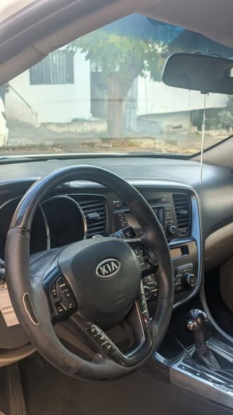 كيا اوبتما 2011 - صورة 2