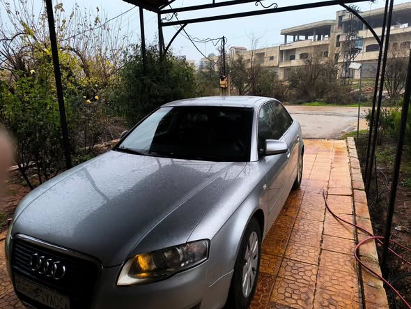 اودي A4 2007 - صورة 2