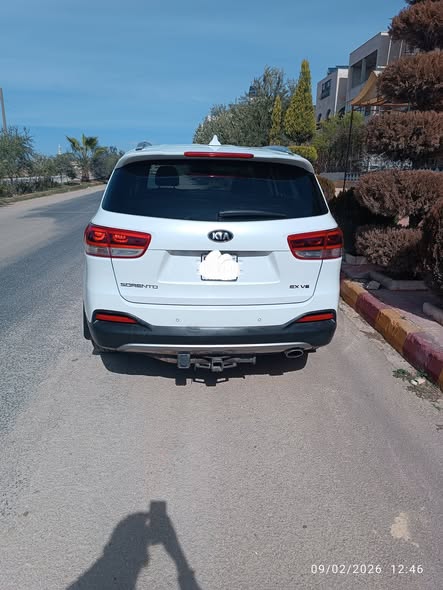 كيا سورينتو 2018 - صورة 3