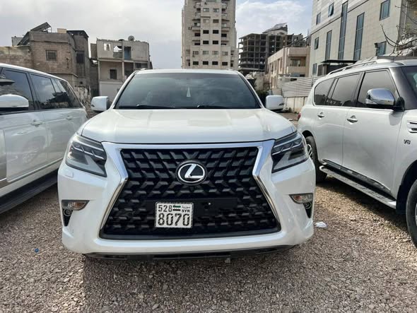 لكزس GX460 2023 - صورة 1