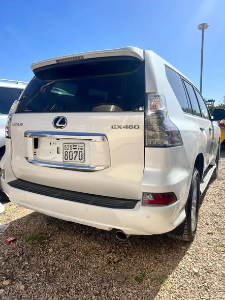 لكزس GX460 2023 - صورة 3