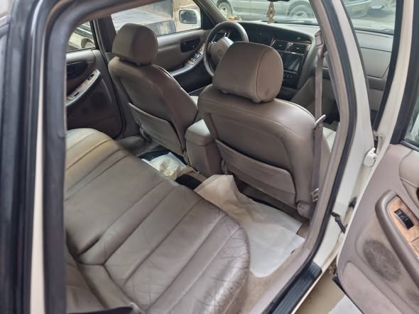 تويوتا أفالون 1999 - صورة 5