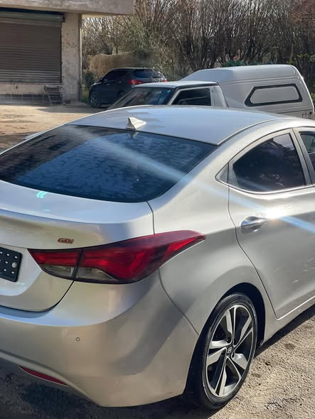 هيونداي افانتي 2013 - صورة 5