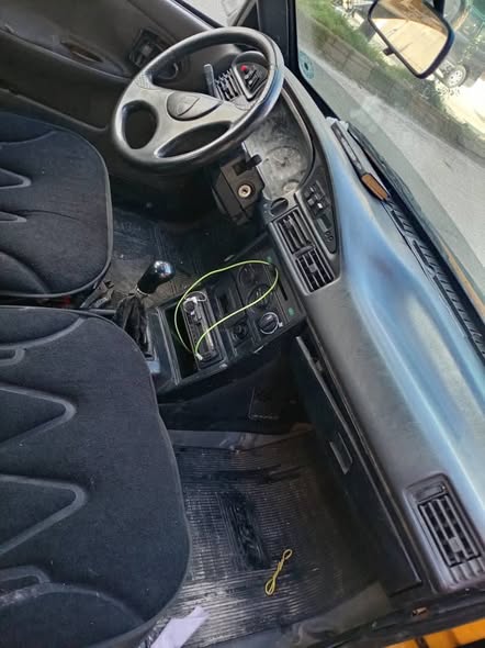 داسيا سبرنوفا 2003 - صورة 1