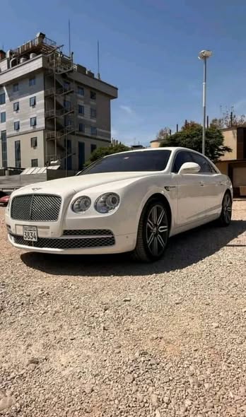 بنتلي فلينج سبير 2014 - صورة 5