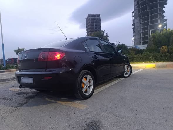 مازدا 3 2004 - صورة 3