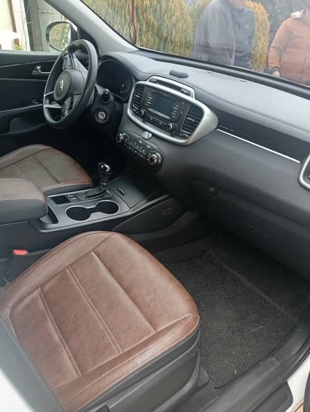 كيا سورينتو 2017 - صورة 5