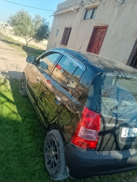 كيا بيكanto 2006 - صورة 4