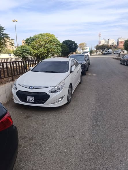 هيونداي سوناتا 2011 - صورة 2