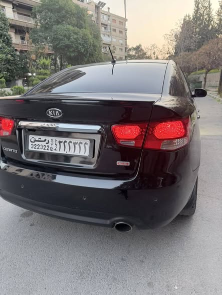 كيا فورتي 2011 - صورة 3