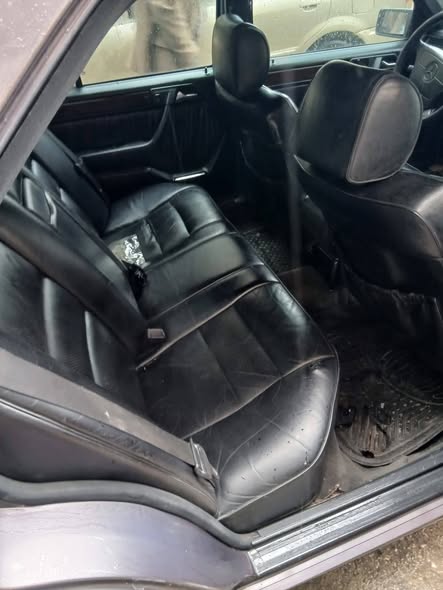 مرسيدس E320 1993 - صورة 2