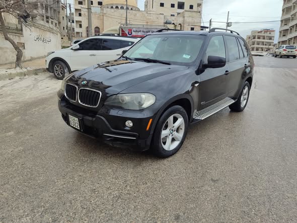 بي إم دبليو إكس فايف 2008 - صورة 1