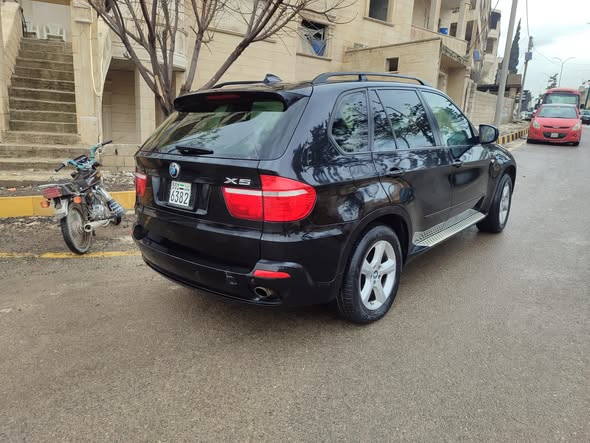 بي إم دبليو إكس فايف 2008 - صورة 4