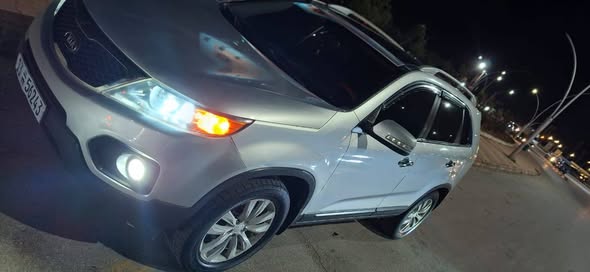 كيا سورينتو 2010 - صورة 1